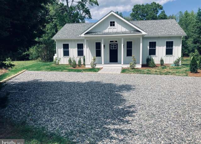 Property at 521 Taylor's Beach Rd, Reedville, VA 22539, 3 beds, 2 baths