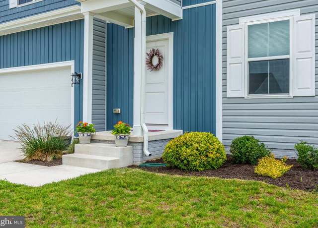 Property at 146 Pontoon Dr, Felton, DE 19943, 4 beds, 3 baths