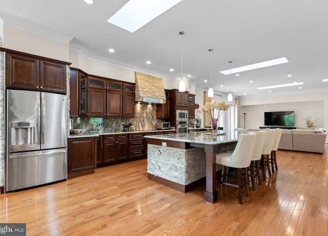 Property at 2312 Velvet Ridge Dr, Owings Mills, MD 21117, 5 beds, 4 baths