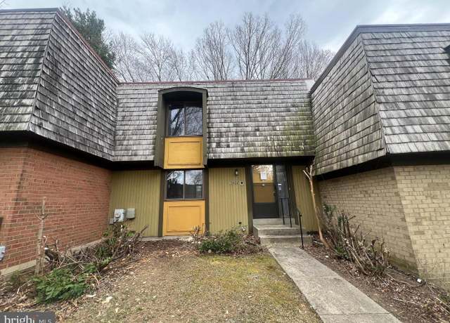 Property at 9402 Fern Hollow Way, Montgomery Village, MD 20886, 3 beds, 1.5 baths