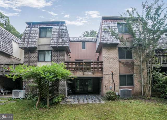 Property at 19621 Sparr Spring Rd, Montgomery Village, MD 20886, 4 beds, 3.5 baths