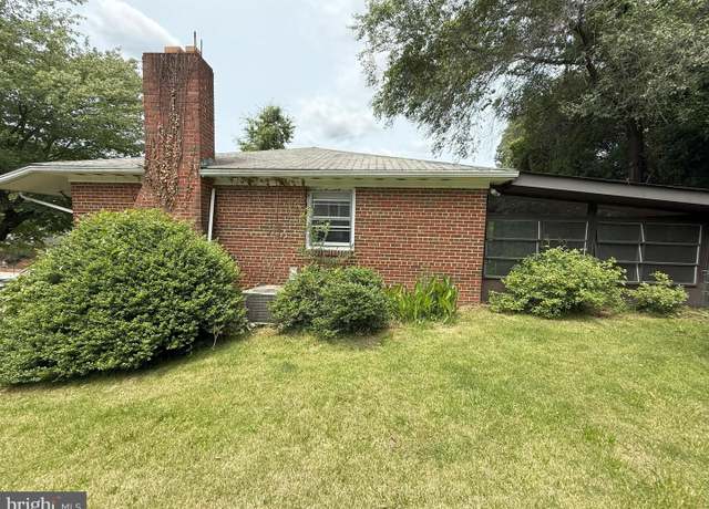 Property at 119 Cree Dr, Oxon Hill, MD 20745, 3 beds, 2 baths