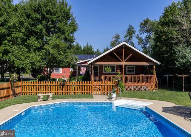 Property at 10 Cedar Brook Rd, Cedar Brook, NJ 08018, 3 beds, 2 baths