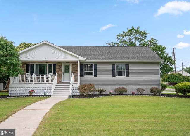 Property at 45 Chestnut St, Pennsville, NJ 08070, 3 beds, 2 baths