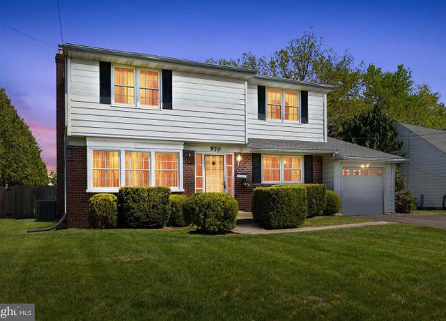 Property at 970 Mueller Rd, Warminster, PA 18974, 4 beds, 2.5 baths