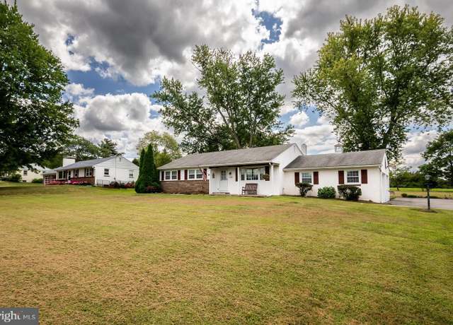 Property at 926 Callowhill Rd, Perkasie, PA 18944, 3 beds, 1 bath