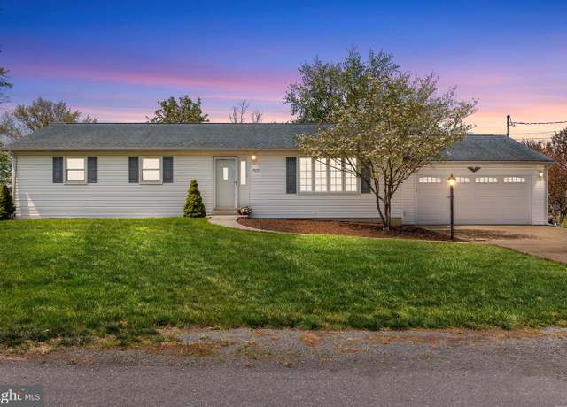 Property at 1920 Sterretts Gap Ave, Carlisle, PA 17013, 3 beds, 1.5 baths