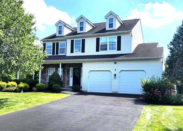 Property at 1303 Grayson Dr, Souderton, PA 18964, 5 beds, 3.5 baths