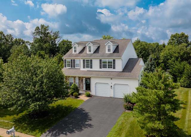 Property at 1303 Grayson Dr, Souderton, PA 18964, 5 beds, 3.5 baths