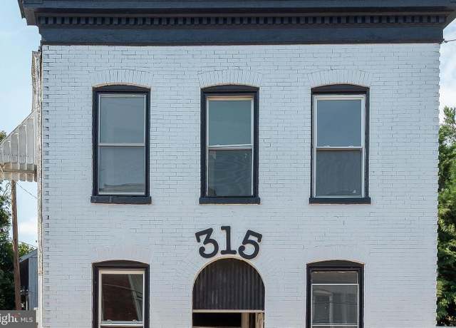 Property at 315 W North St, York, PA 17401, 3 beds, 2 baths