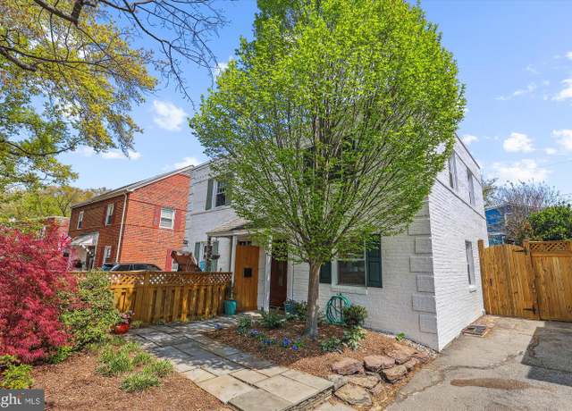 Property at 829 S Ivy St, Arlington, VA 22204, 2 beds, 1 bath