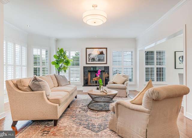 Property at 1620 N George Mason Dr, Arlington, VA 22205, 4 beds, 4.5 baths