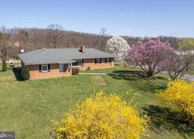 Property at 700 Bloomery Pike, Cross Junction, VA 22625, 3 beds, 1.5 baths