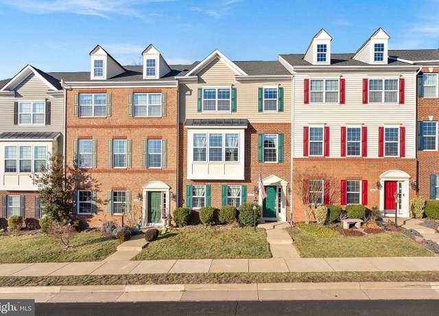 Property at 40418 Toucan Way, Leesburg, VA 20175, 3 beds, 3.5 baths