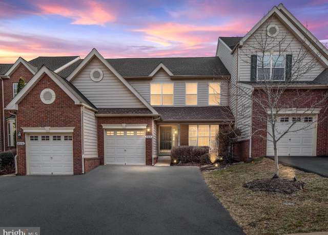 Property at 43118 Baltusrol Ter, Ashburn, VA 20147, 3 beds, 3.5 baths