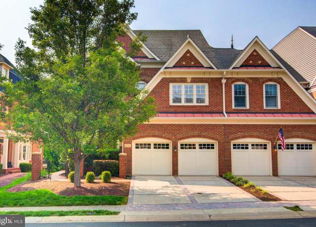 Property at 43710 Burning Sands Ter, Leesburg, VA 20176, 4 beds, 4.5 baths