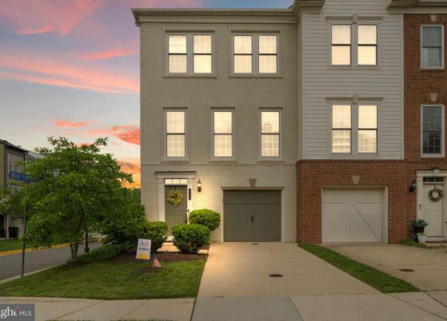 Property at 235 Star Violet Ter, Leesburg, VA 20175, 4 beds, 3.5 baths