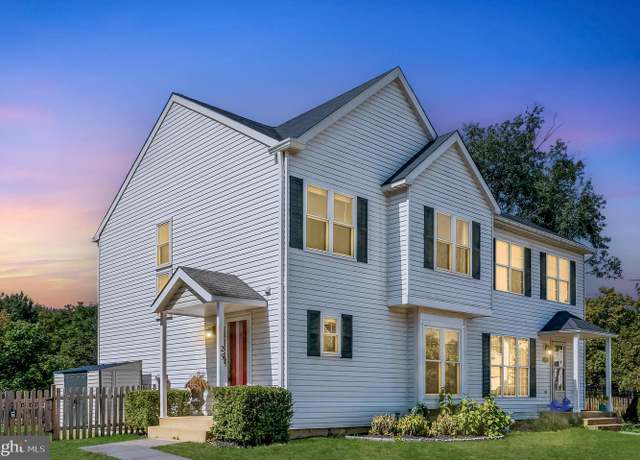 Property at 25 Frye Ct, Lovettsville, VA 20180, 3 beds, 2.5 baths