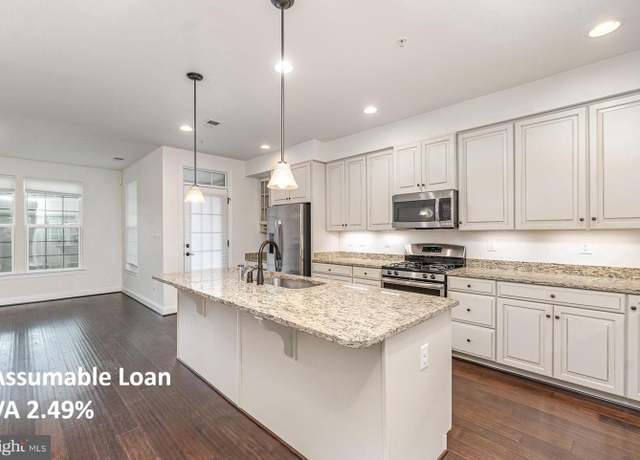 Property at 1427 Chanery Ct, Odenton, MD 21113, 3 beds, 2.5 baths