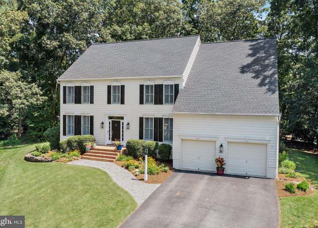 Property at 22 Potters Ln, Annapolis, MD 21403, 4 beds, 3.5 baths
