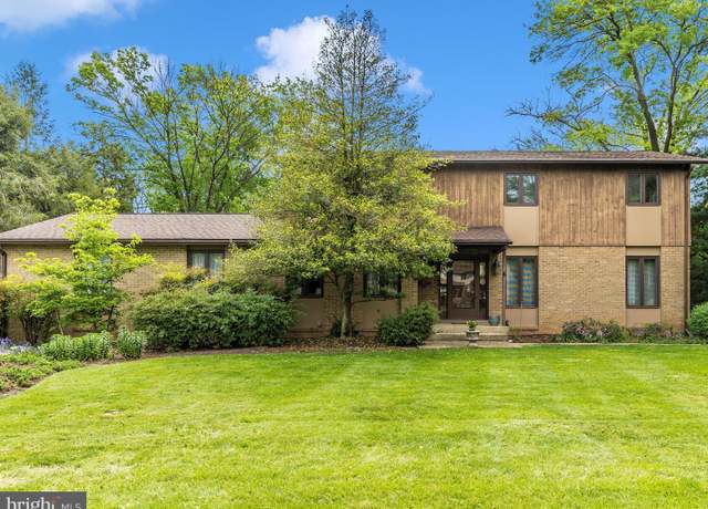 Property at 7903 Runnymeade Dr, Frederick, MD 21702, 5 beds, 2.5 baths