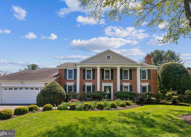 Property at 15012 Carry Back Dr, North Potomac, MD 20878, 5 beds, 3.5 baths