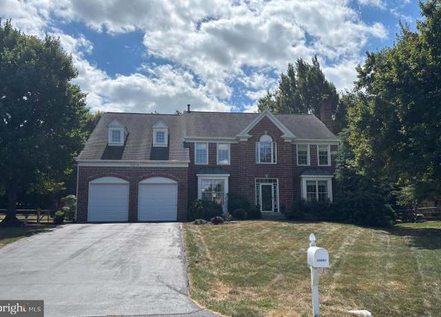 Property at 13001 Sturbridge Ct, Hagerstown, MD 21742, 5 beds, 3.5 baths