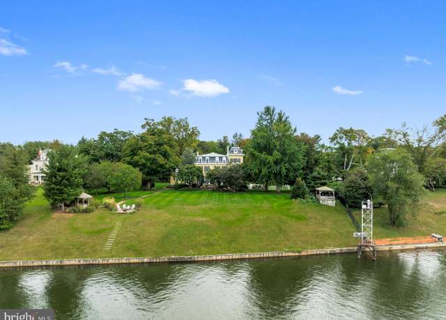 Property at 431 Cottage Ave, Edgewater Park, NJ 08010, 7 beds, 4.5 baths
