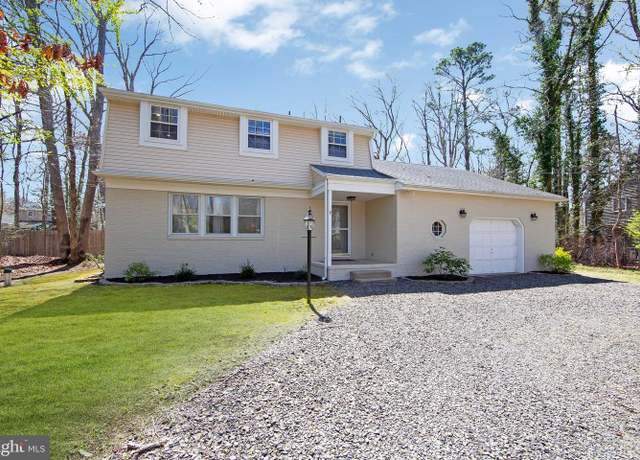 Property at 31 Illinois Trl, Medford, NJ 08055, 3 beds, 2.5 baths