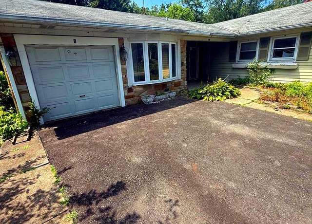 Property at 1 Hawley Pl, Willingboro, NJ 08046, 3 beds, 2 baths