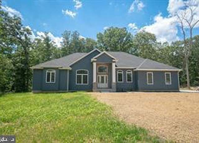 Property at 657 Erial Rd, Sicklerville, NJ 08081, 4 beds, 2.5 baths