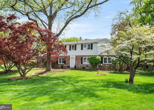 Property at 26 Hickory Ln, Malvern, PA 19355, 4 beds, 2.5 baths