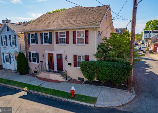 Property at 256 Washington Ave, Phoenixville, PA 19460, 3 beds, 2 baths