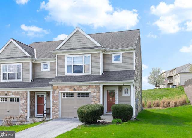 Property at 216 Millstone Dr, Mountville, PA 17554, 3 beds, 2.5 baths