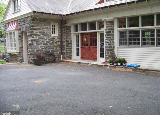 Property at 335 Bent Rd, Wyncote, PA 19095, 3 beds, 3 baths