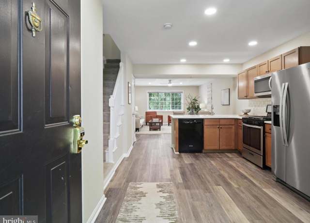 Property at 5270 Maris Ave, Alexandria, VA 22304, 2 beds, 1.5 baths