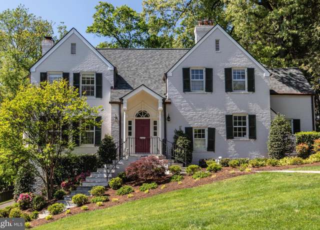 Property at 1911 Belle Haven Rd, Alexandria, VA 22307, 4 beds, 4 baths