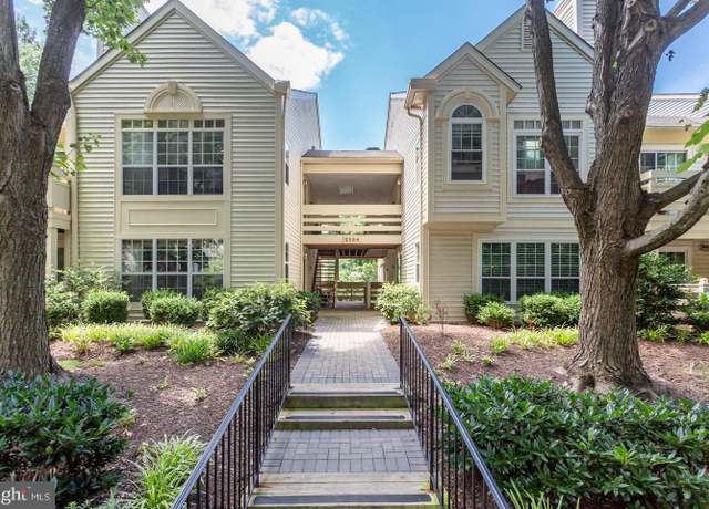 Property at 2224 Springwood Dr Unit 102A, Reston, VA 20191, 2 beds, 1 bath
