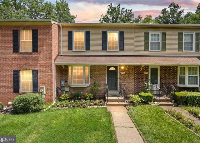 Property at 8913 Shamrock Ct, Springfield, VA 22152, 3 beds, 3.5 baths