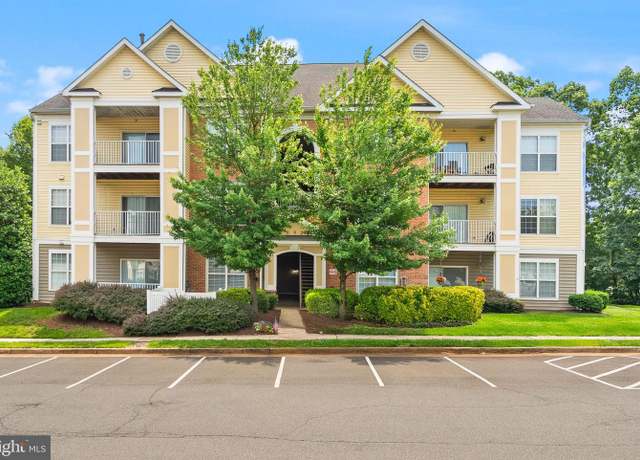 Property at 20920 Cedarpost Sq #103, Ashburn, VA 20147, 2 beds, 2 baths