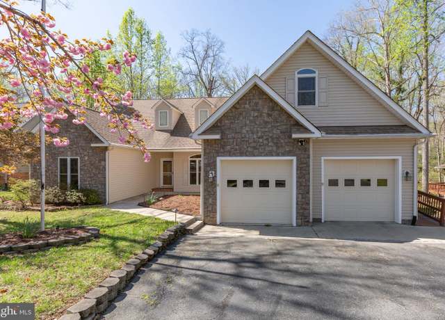 Property at 108 Monroe St, Locust Grove, VA 22508, 4 beds, 2 baths