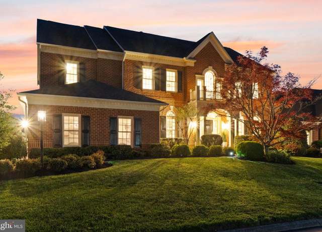 Property at 15698 Spyglass Hill Loop, Gainesville, VA 20155, 5 beds, 4.5 baths
