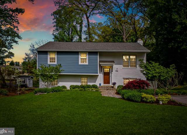 Property at 1918 Lindamoor Dr, Annapolis, MD 21401, 3 beds, 3 baths