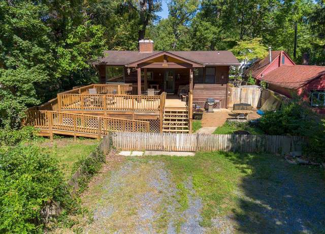 Property at 309 1st Ave, Washington Grove, MD 20880, 2 beds, 1 bath