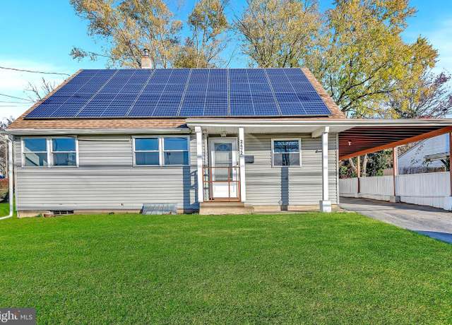 Property at 2472 Ydv-ham Sq, Hamilton, NJ 08609, 4 beds, 1 bath