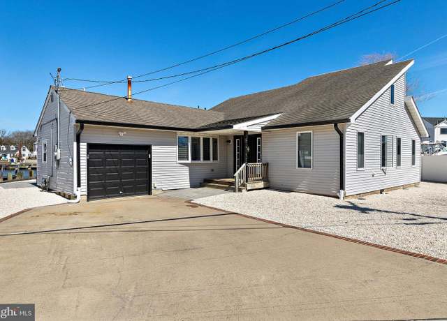 Property at 13 Bayview Dr, Waretown, NJ 08758, 3 beds, 2 baths