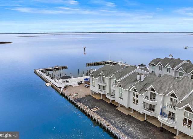 Property at 420 8th Unit 8S, Beach Haven, NJ 08008, 4 beds, 2 baths