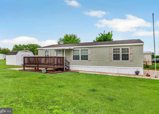 Property at 120 Amy Ln, New Oxford, PA 17350, 3 beds, 2 baths