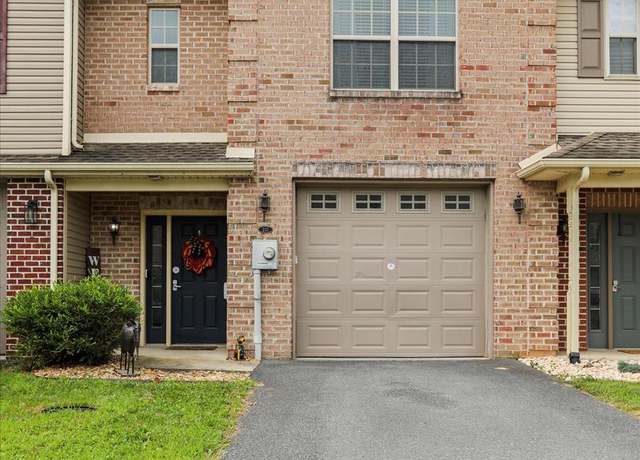 Property at 237 Meriweather Dr, Chambersburg, PA 17201, 3 beds, 2.5 baths