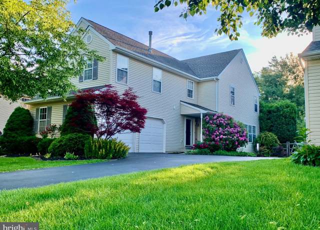 Property at 263 Park Ave, Harleysville, PA 19438, 3 beds, 3 baths